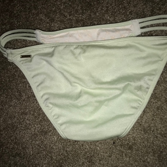 Victoria Secret Bombshell Swimsuit Top / Bottoms - Picture 7 of 7